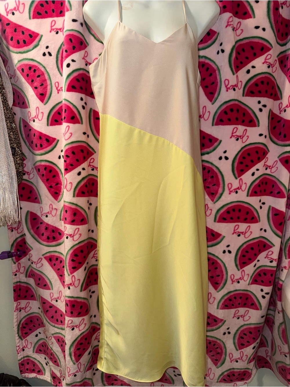 💛 Express Two-Tone Satin Slip Dress
